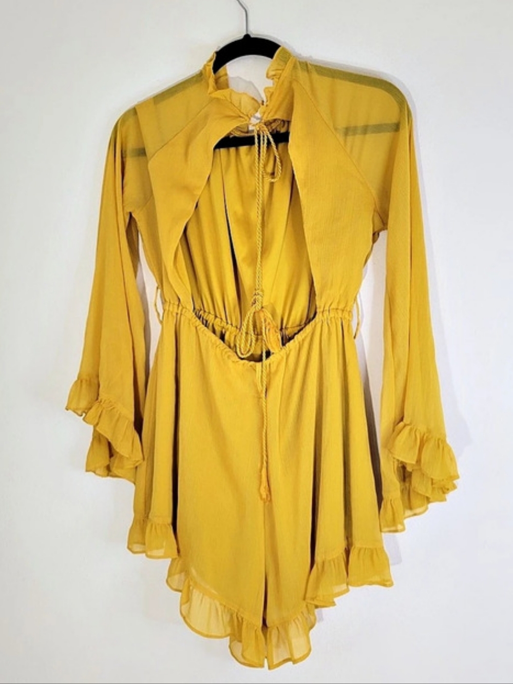 Forever 21 Yellow Open Back Romper Size Medium - Picture 4 of 10